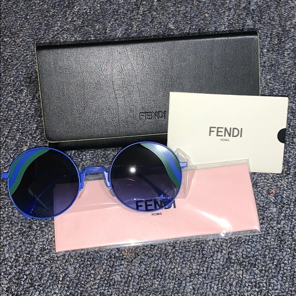FENDI 53mm Round Sunglasses - Picture 4 of 6